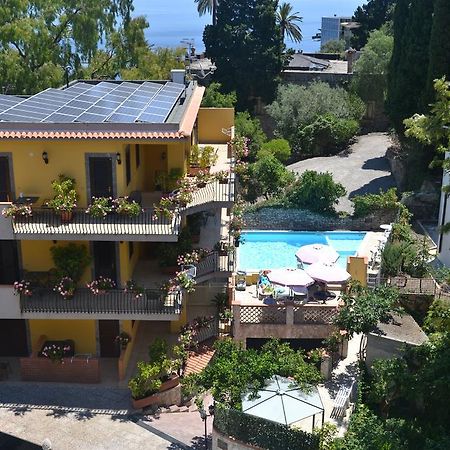 Residence Villa Il Glicine Ταορμίνα Εξωτερικό φωτογραφία