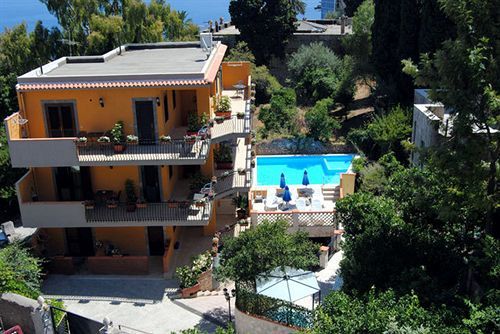 Residence Villa Il Glicine Ταορμίνα Εξωτερικό φωτογραφία